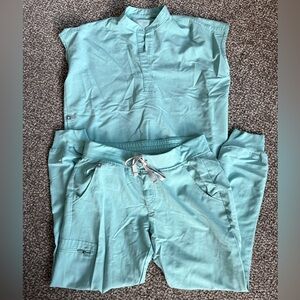 Figs seaglass scrub set, fits size Medium